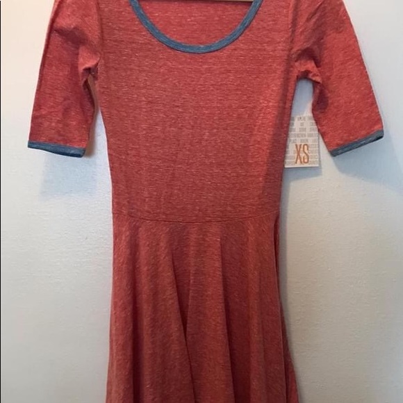 LuLaRoe Dresses & Skirts - XS LuLaRoe Nicole dress